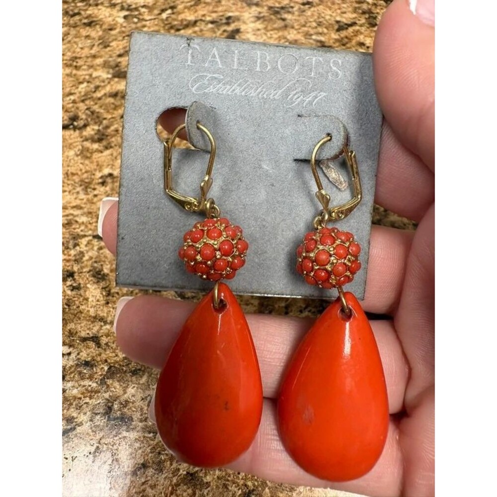 Vintage Coral Red Teardrop Dangle Earrings Gold Tone Leverback